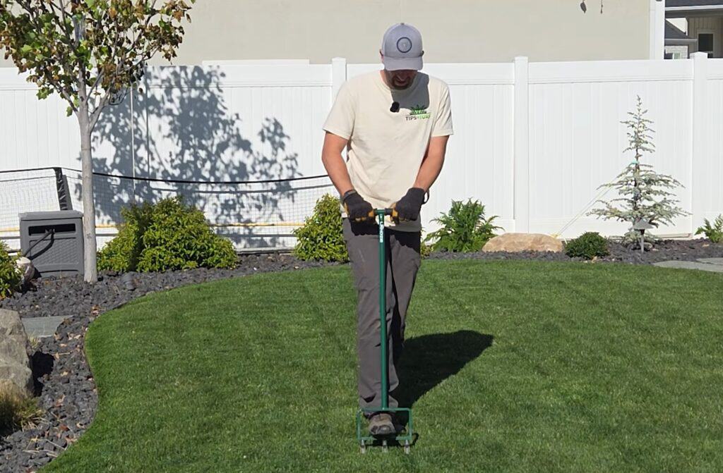 how to manually aerate your lawn